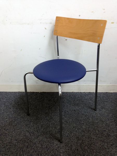 【10脚入荷】未使用新古品のスタッキングチェア入荷！！ウチダ【CS-40】リフレッシュスペースに最適なカジュアルタイプ！！
                        その他シリーズ
                                    新古品
            