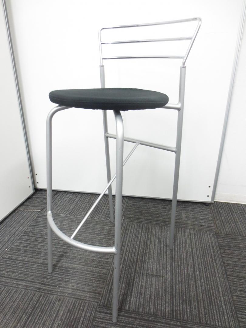 【倉庫在庫品】シンプルデザインのカウンターチェア、ラウンジ等でご使用下さい！【相模原店在庫】
                        アテーザ
                                    中古
            