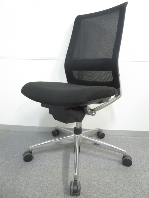 【ランバーサポート搭載】メッシュバックのハイグレードチェア【人気のブラック色】
                        その他シリーズ
                                    中古
            