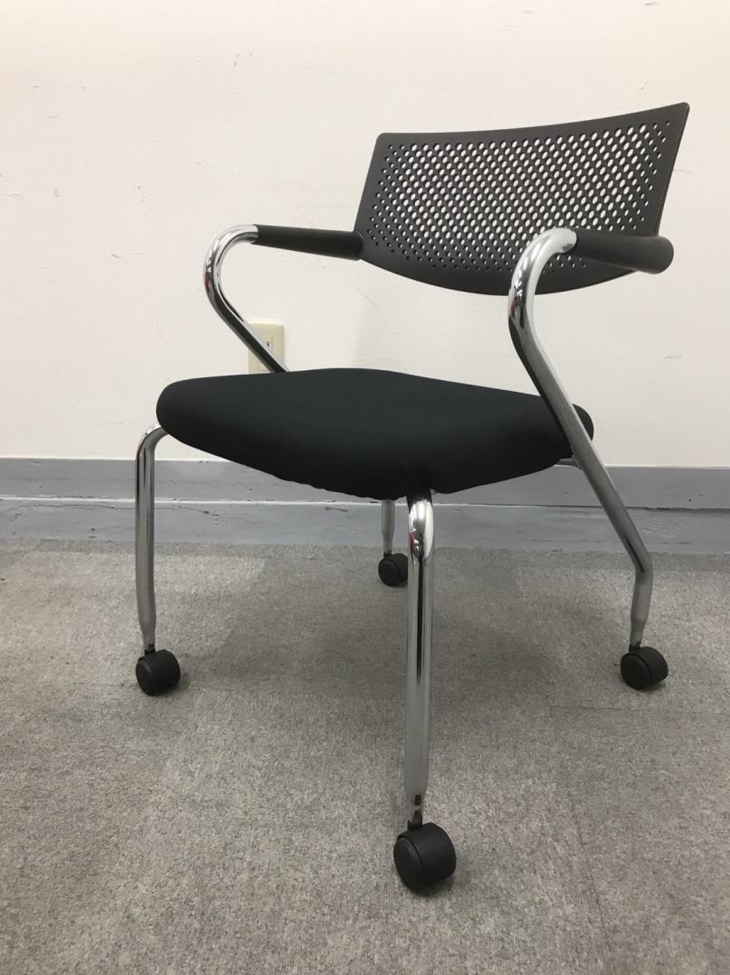 【KS】［vitra］ビザロール　ミーティングチェア　会議椅子　キャスター付き　スタッキング　重ねられる
                        その他シリーズ
                                    中古
            