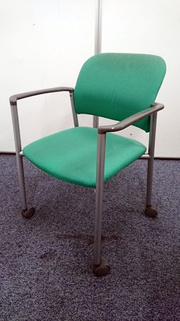 【肘付スタッキングチェア】コクヨ製　CK100シリーズ｜定価：21,100円｜グリーン
                        その他シリーズ
                                    中古
            