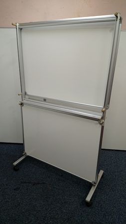 【両面ホワイトボード】両面・上下使用可能なホワイトボード入荷！｜定価：102,200円
                        その他
                                    中古
            