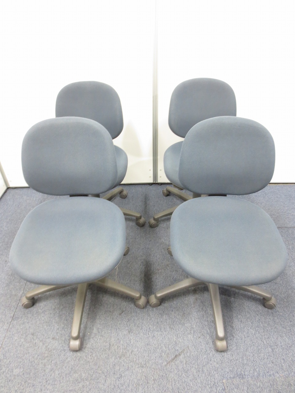 【中古】ジャストチェア ウチダ/UCHIDA 肘無ローバックチェア 211155 - 中古オフィス家具ならオフィスバスターズ