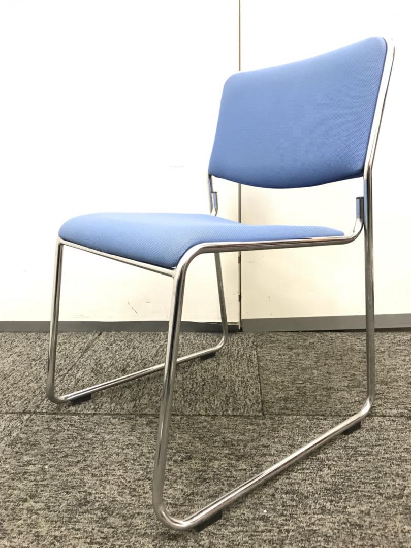 定番のブルーのスタッキングチェア入荷しました！
                        その他シリーズ
                                    中古
            