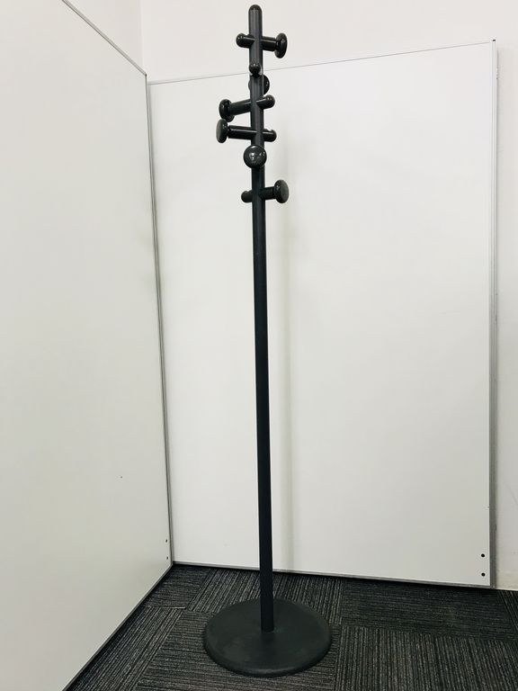 【コートハンガー】■ご移転の方におすすめ!!■コストの重視の方!!お早目のお問い合わせを!!
                        その他シリーズ
                                    中古
            