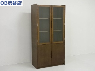 【地方倉庫在庫品】ガラスで中が見える両開きキャビネット【木製】【635】【RA】
                        その他シリーズ
                                    中古
            