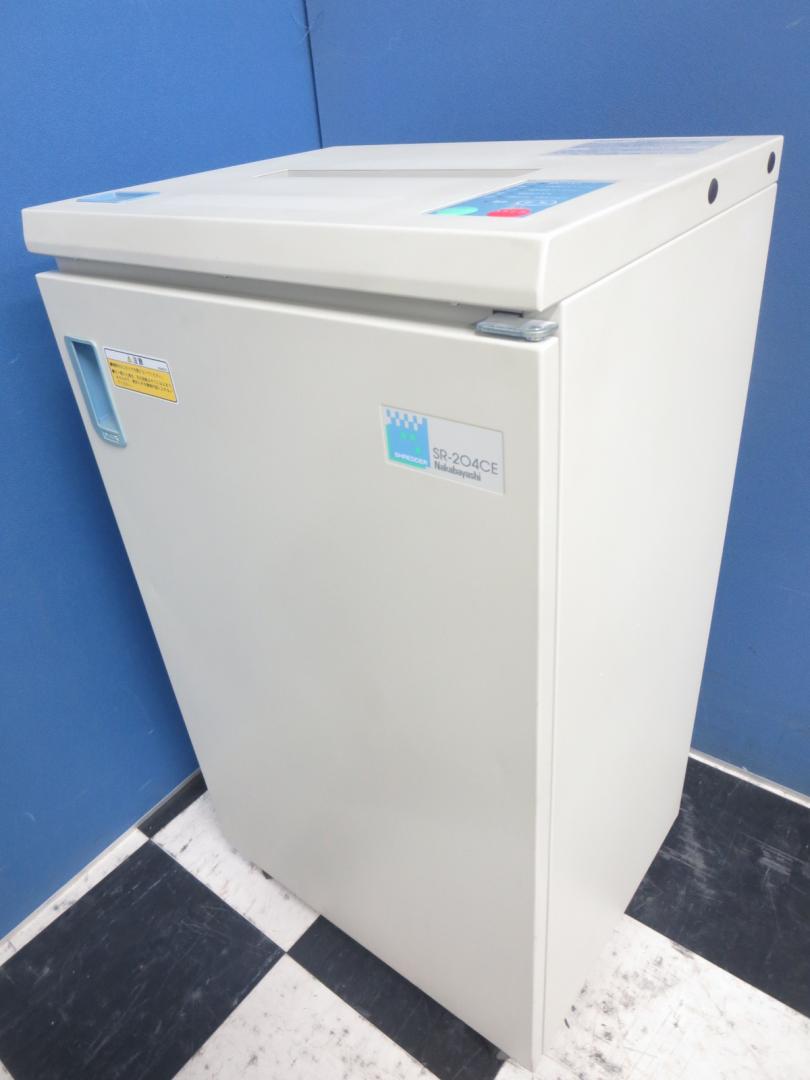 【限定1台】【シュレッダー】個人情報保護に！片づけたい書類をガンガン裁断しちゃいましょう！【クロスカット】
                        SR-204CE
                                    中古
            