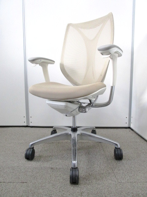 【倉庫内在庫品】【6脚】【高級チェア】しなやかに、しっかりフィット！新しい座り心地のチェアです【中古オフィス家具】【池袋店在庫】
                        サブリナ
                                    中古
            