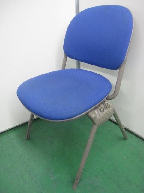 【おつとめ品】座面に多少のシミが付いておりますので、特別価格にてご案内！
                        トーションライン
                                    中古
            