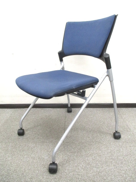 【人気のネスティングタイプ】イトーキ製ネスティングチェア■落ち着いたネイビーブルーカラー■収納楽なネスティングタイプ【中央区】【日本橋】【中古オフィス家具】
                        マノス
                                    中古
            