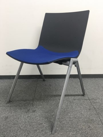 20脚入荷｜会議室や休憩室にどうぞ！メーカー商品で快適な座り心地！
                        その他シリーズ
                                    中古
            