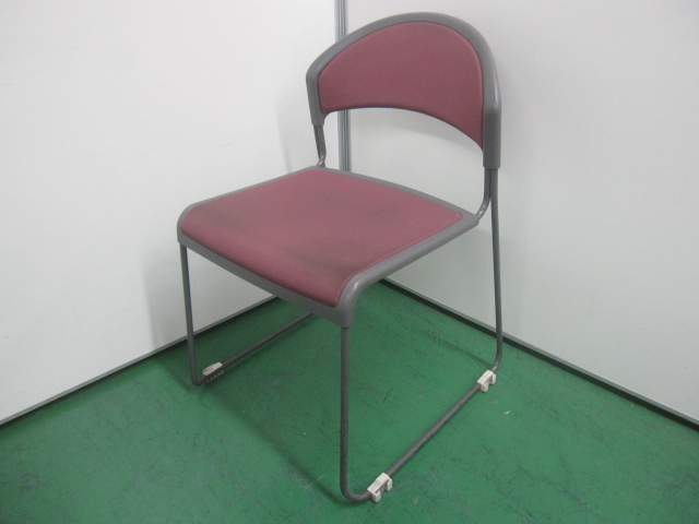 【おつとめ品】■ウチダ製のスタッキングチェア！多少の使用感がありますが、使用上の問題はございません。
                        その他シリーズ
                                    中古
            