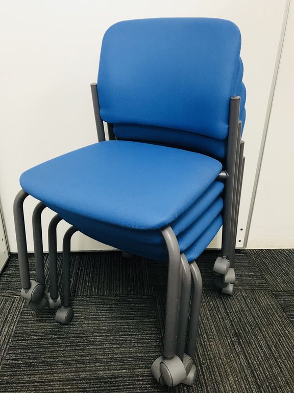 【倉庫内在庫品】4脚セットで会議等で活躍！セットでお得感あり！！【相模原店在庫品】
                        その他シリーズ
                                    中古
            