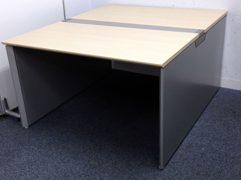 【在庫入れ替えセール！】【W2400】【ナチュラル天板】【ホワイト脚】【中古フリーアドレスデスク】※実物とお写真は異なります
                        プロユニットフリーウェイ
                                    中古
            