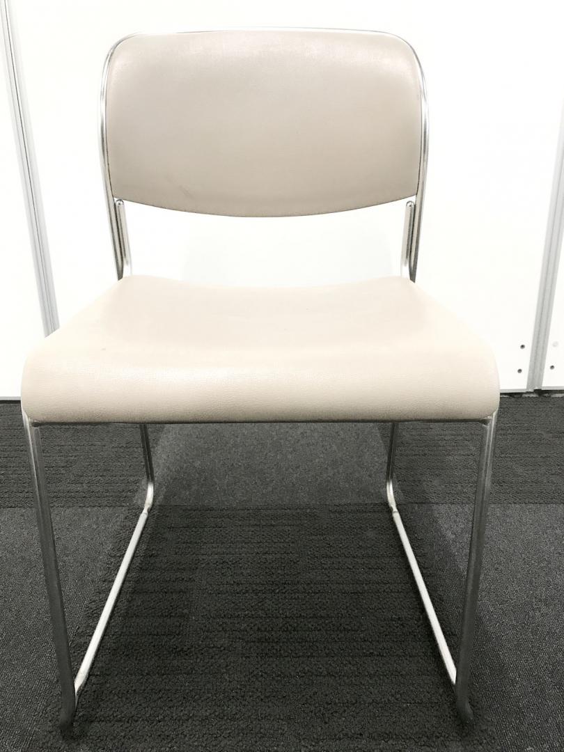 【重ねて収納◎9脚あります！】レザー生地仕様スタッキングチェア【そこそこ使用感御座います。】
                        その他シリーズ
                                    中古
            