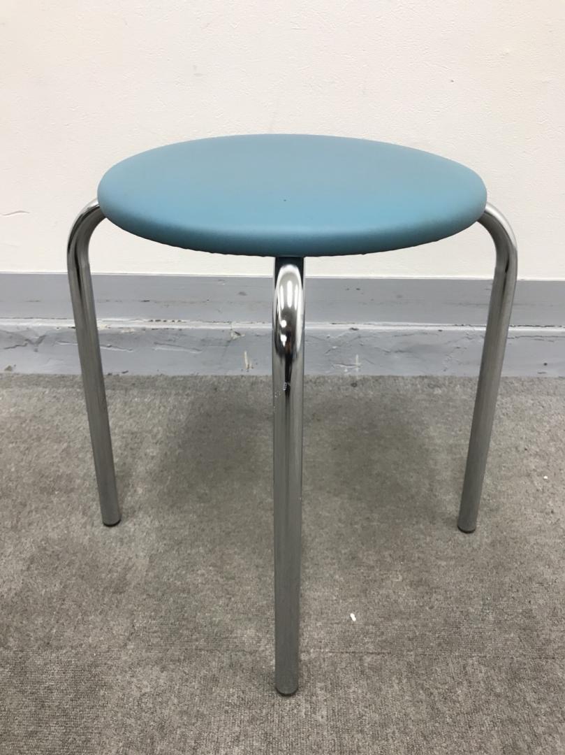 【KS】【状態良好】丸椅子　シンプルに使いやすい！座面はビニールのため汚れにも強いです！
                        その他シリーズ
                                    中古
            