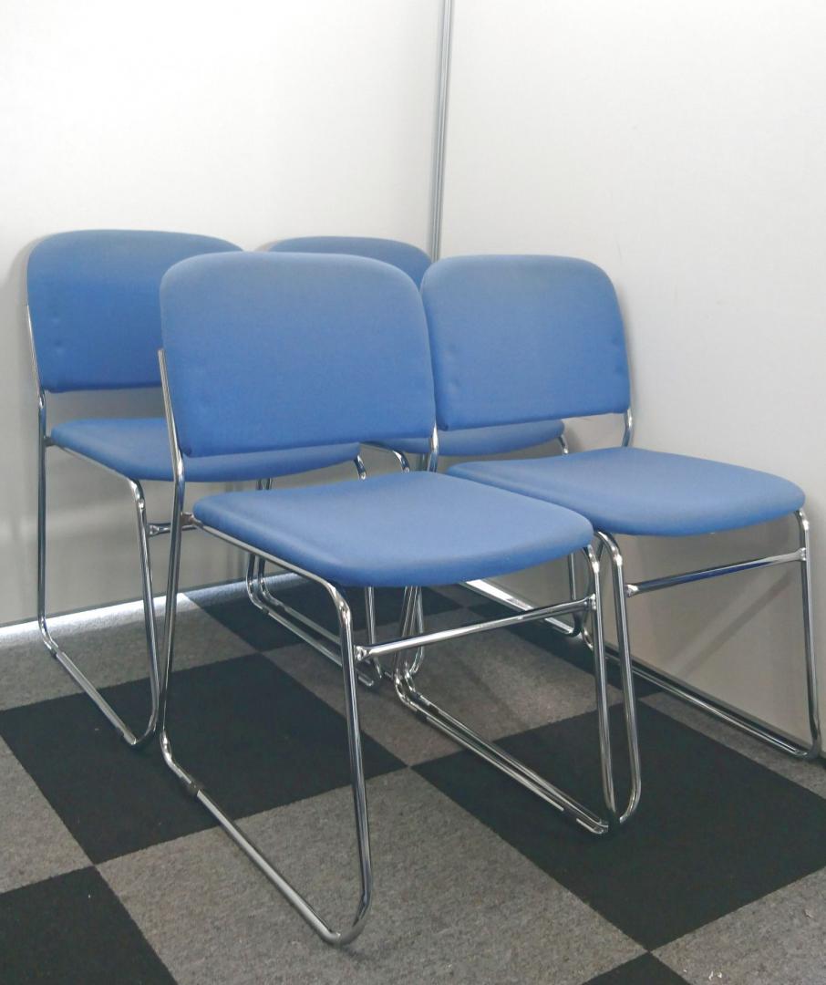 【4脚セット】スペースでお悩みの方にオススメ。重ねられるチェア！
                        その他メーカー
                                    中古
            