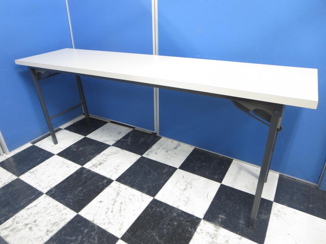 【折り畳みテーブル】【9台揃います】汎用性がたかい！学校などちょっとしたイベントに【中古オフィス家具】【さいたま市】
                        その他シリーズ
                                    中古
            