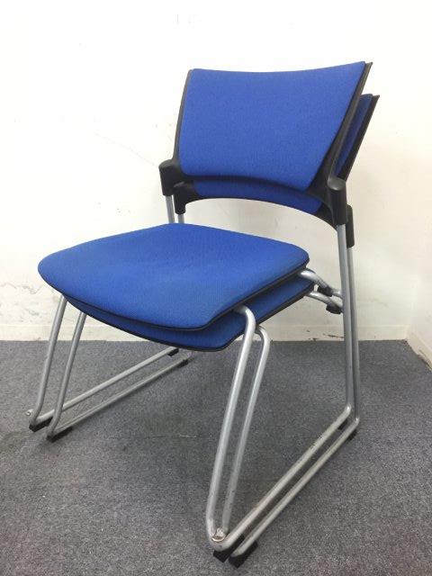 【おつとめ】【2脚セット！】大人気のイトーキ製マノス｜軽快なデザインが魅力！
                        マノス
                                    中古
            