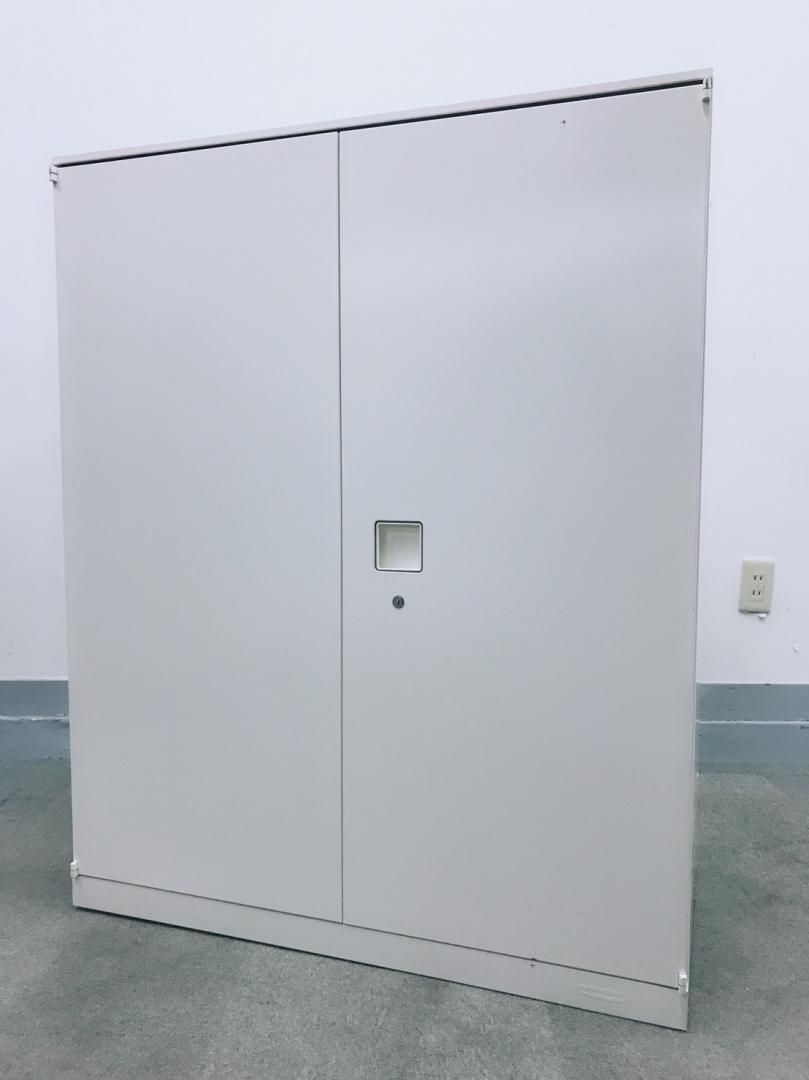 【KS】[状態良好]岡村製作所　レクトライン　天板付き　ホワイト　両開き　観音開き　キャビネット　書庫
                        レクトライン
                                    中古
            