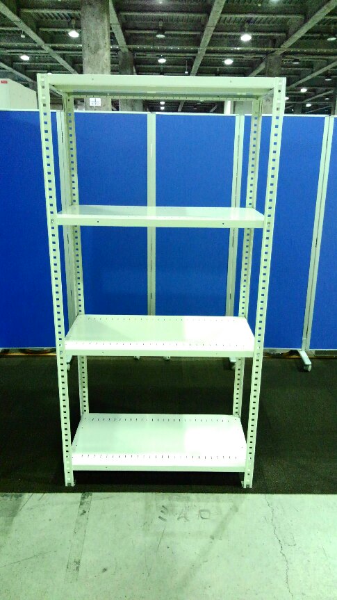 オカムラの中古ラックが1台入荷しました！！　天地4段　耐荷重：段/150kg　ボルトレスなので組立も簡単！！
                        不明
                                    中古
            