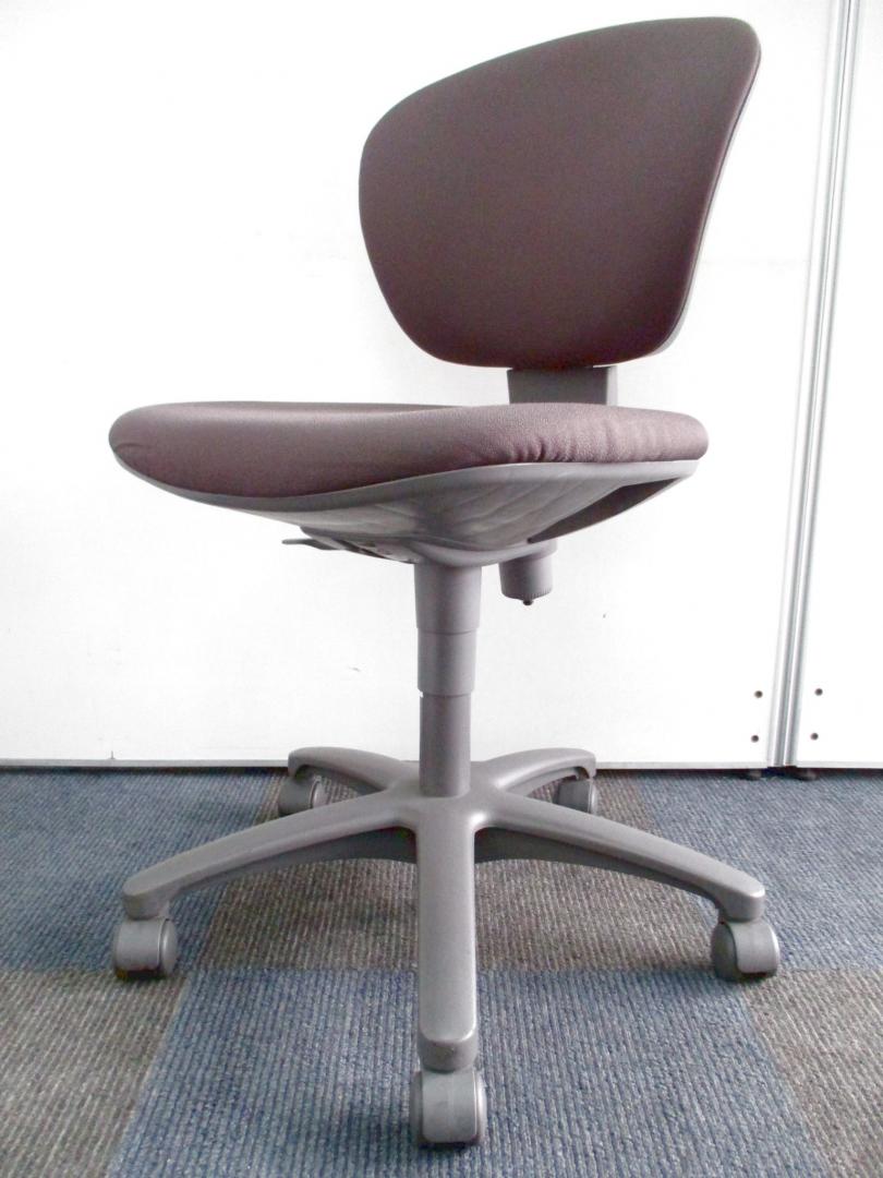 【倉庫内在庫品】コクヨの定番商品！愛され続けるわけがある！【中古オフィス家具】【千葉店在庫】
                        レグノ
                                    中古
            