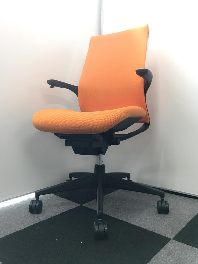 残り1脚！手元で操作ができるストレスフリーの人気商品入荷！
                        M4
                                    中古
            