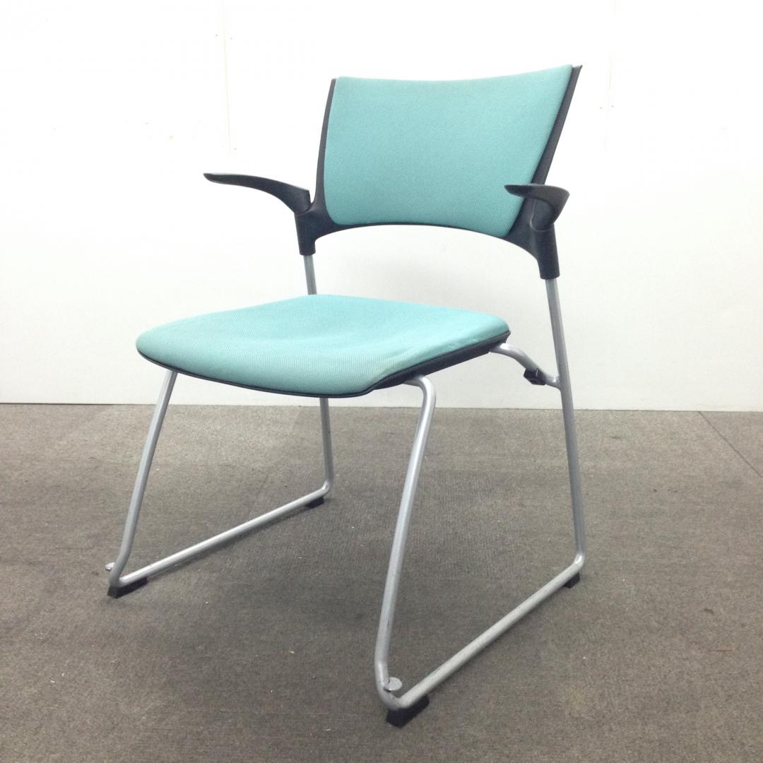 【在庫入れ替えの為、限定価格】【12月納品までの限定価格】【早割40％オフ！】【上質な座り心地！】イトーキ製｜マノスチェア｜会議などにオススメのスタッキングチェア☆＠豊中市
                        マノス
                                    中古
            