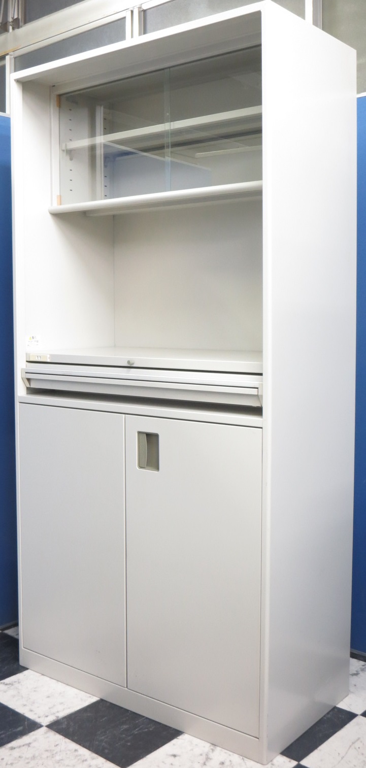 【珍しい商品入荷しました】キッチンキャビネット！オフィスの給湯室に是非設置していただきたい一品！【中古オフィス家具】
                        SA
                                    中古
            