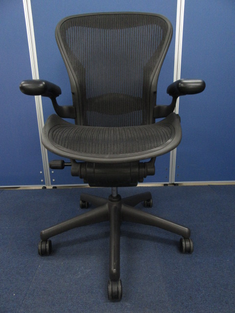 中古】アーロンチェア AE111PWBAJG1BBFP3D01 Herman Miller