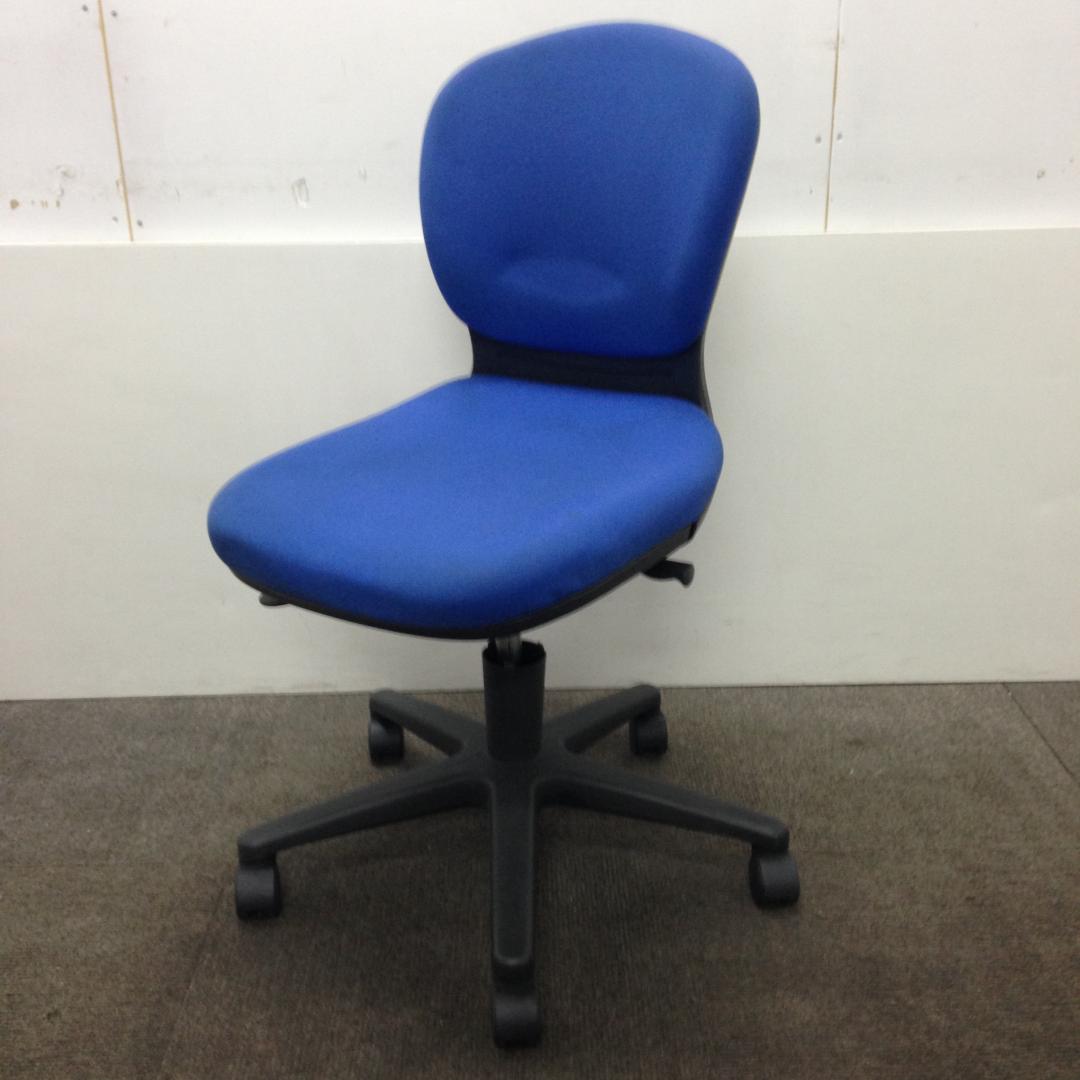 【シンプルなブルー】定番カラーのシンプルOAチェア！＠尼崎市
                        -
                                    中古
            