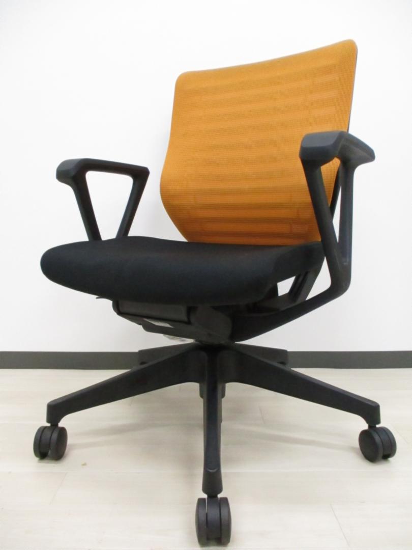 【3月限定大特価！】【15脚揃います‼】イトーキ(ITOKI) エピオス(epios)チェア■どんな人が座っても、理想的な座り心地になるチェア。
                        その他シリーズ
                                    中古
            