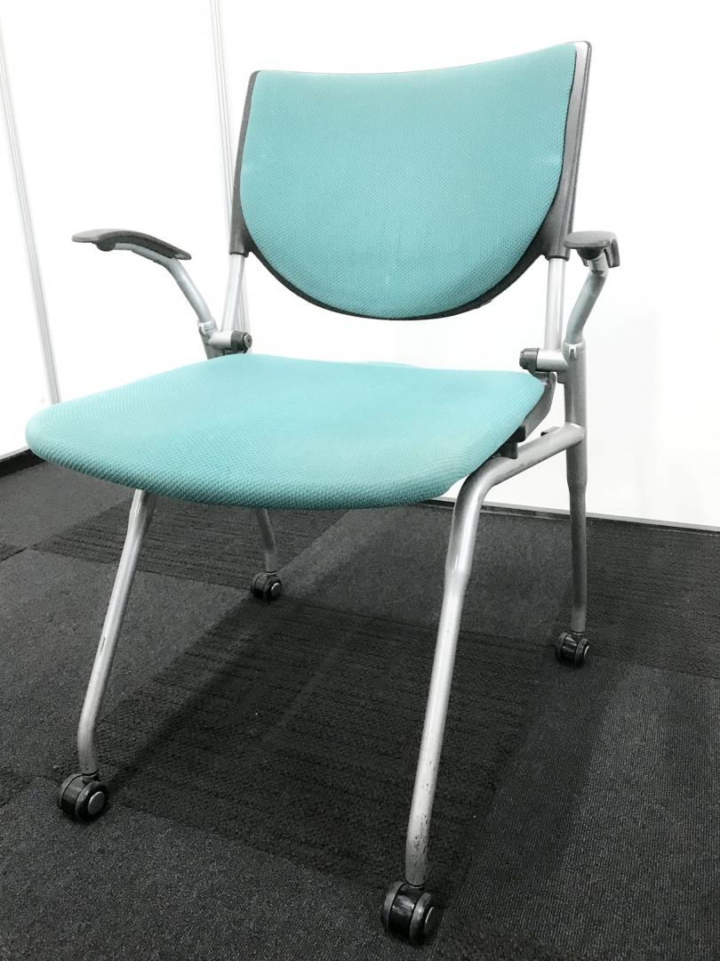 【オカムラ製王道ネスティング肘付チェア！】明るいグリーンが魅力的なプロスタックチェア！
                        プロスタック
                                    中古
            