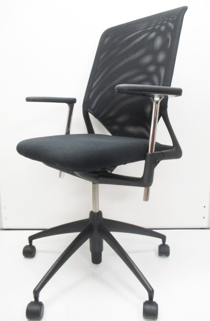 【中古】メダ２チェア vitra/ヴィトラ 肘付ハイバックチェア 214311