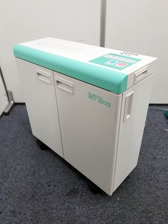 【省スペース向け】明光商会製　シュレッダー　導入してセキュリティも万全に！ワンカットクロス
                        MSV
                                    中古
            
