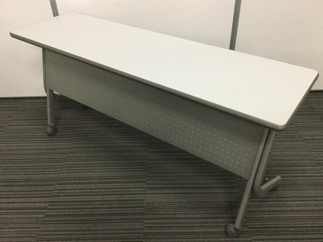 【大量入荷】内田洋行製　サイドスタックテーブル｜ロットでご提案できますので入れ替えや追加にどうぞ！！
                        サイドスタックテーブル 
                                    中古
            