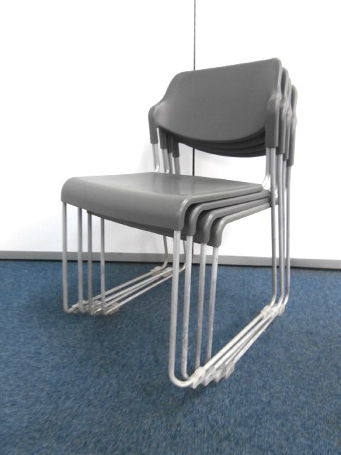 【４脚セット！！汚れが拭き易い！！】！３セット限定！！
                        その他シリーズ
                                    中古
            