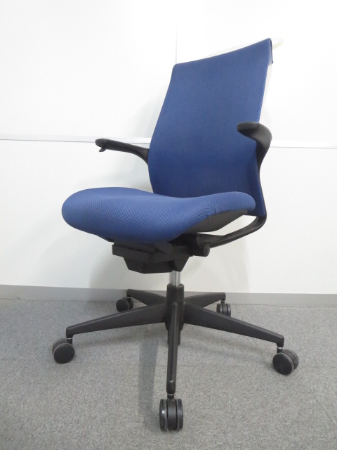 【最小限の操作で最大限の快適！】■コクヨ　エムフォーチェア　■ブルー　ハンガー付タイプ【KOKUYO　M4】
                        M4
                                    中古
            