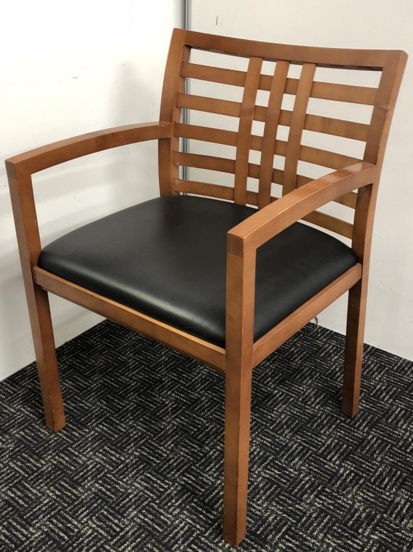 【木製】【アジアンテイスト】オシャレなミーティングチェア入荷しました！【中古オフィス家具】【さいたま市】
                        その他シリーズ
                                    中古
            