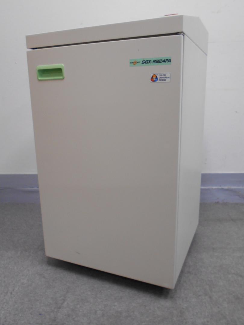 【KS】[個人情報保護にはこれ！]A3対応！ハイパワーシュレッダー！
                         SGX-R3124PA
                                    中古
            