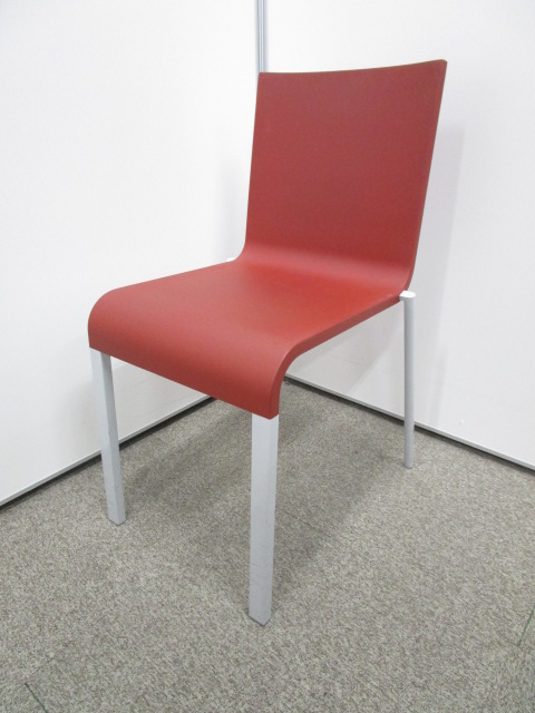 【4脚限定入荷】vitra(ヴィトラ)製.03(ゼロスリー) スタッキングチェア レッド【スタック可能】
                        その他シリーズ
                                    中古
            