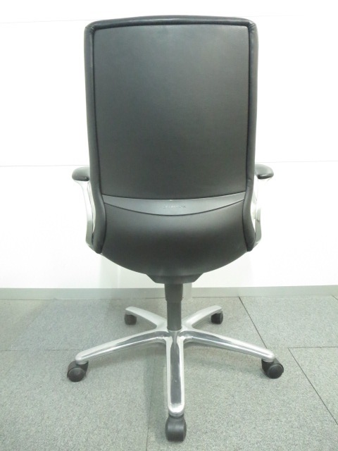 中古】CXグランデチェア CX64ZX-P558 オカムラ/okamura 肘付