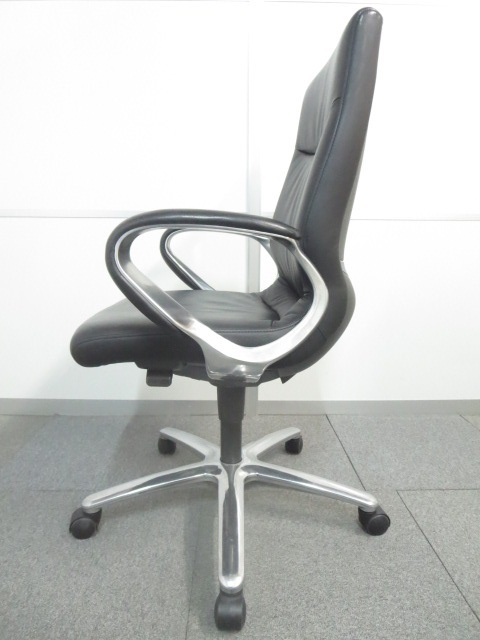 中古】CXグランデチェア CX64ZX-P558 オカムラ/okamura 肘付
