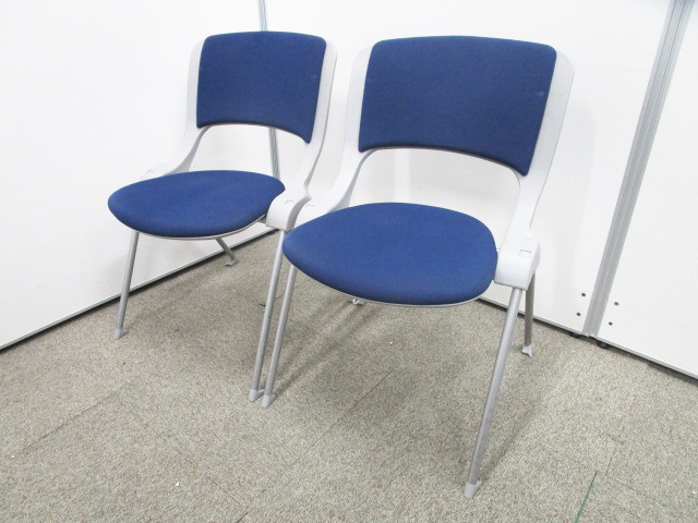 【お手頃な2脚セット】内田洋行製スタッキングチェア【ブルーカラー】
                        その他シリーズ
                                    中古
            