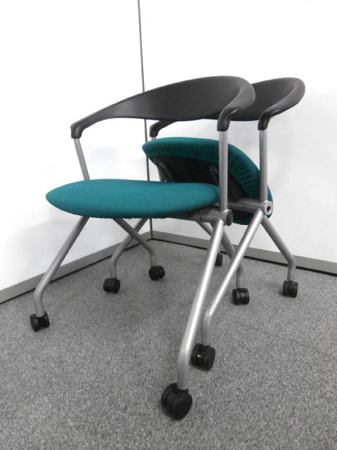 訳あり商品【２脚セットの快適ネスティングチェアです！！商品入替の為お求めやすくなりました！！】
                        FM-260シリーズ
                                    中古
            