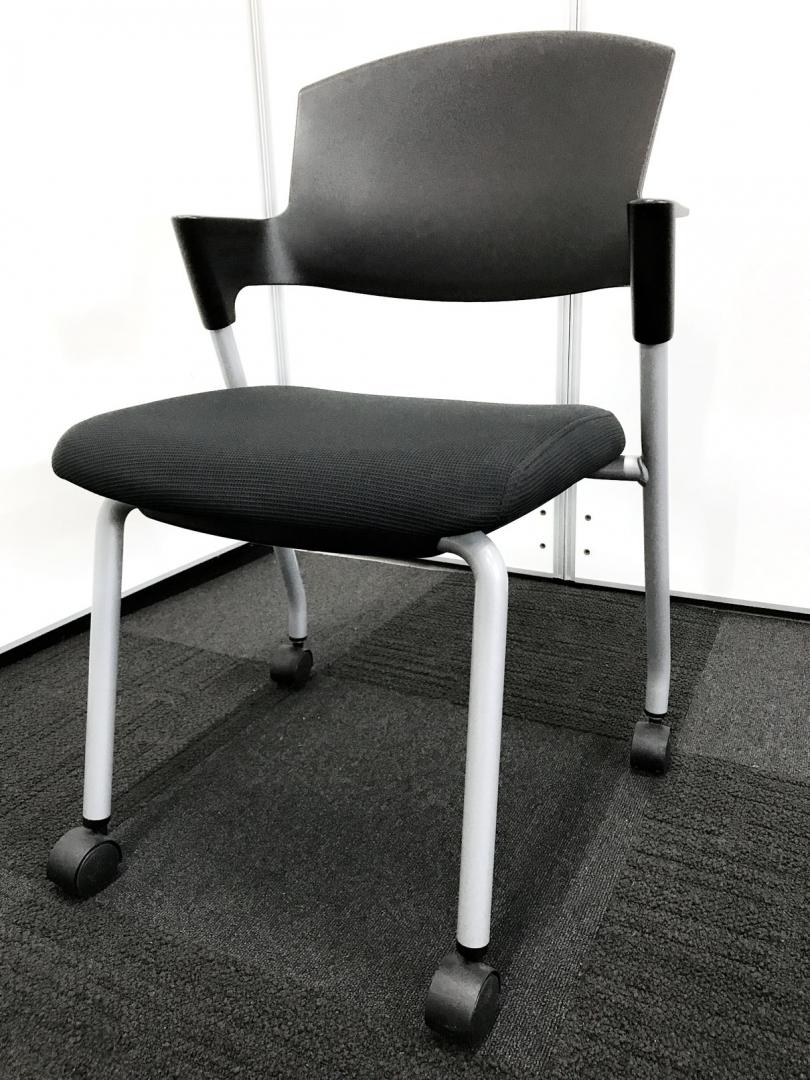 【スタッキング可能】コクヨ製｜プロッティチェア / ミーティングチェア【キャスター付】
                        プロッティ
                                    中古
            