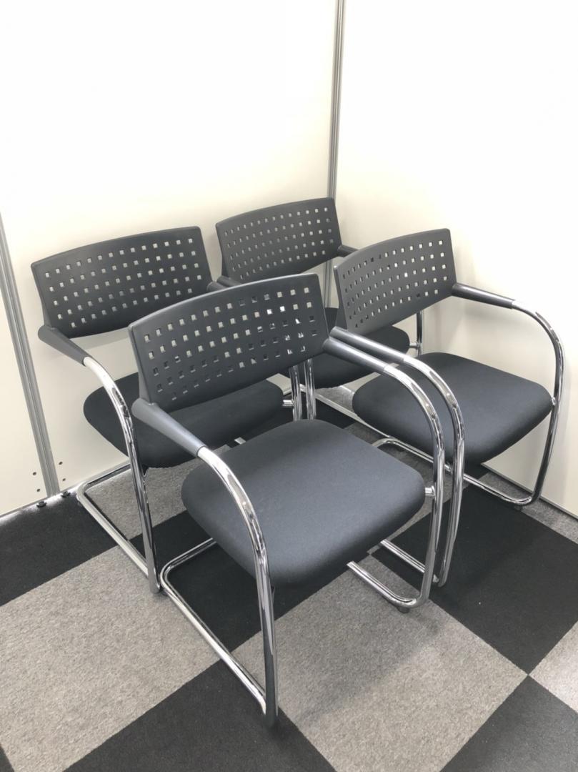 【4脚セット】省スペースのミーティングスペースをクールに！
                        visavis
                                    中古
            