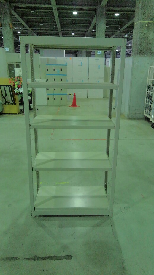 ボルトレスタイプの中古ラックが2台入荷致しました。天地5段　耐荷重：段/100kg
                        不明
                                    中古
            