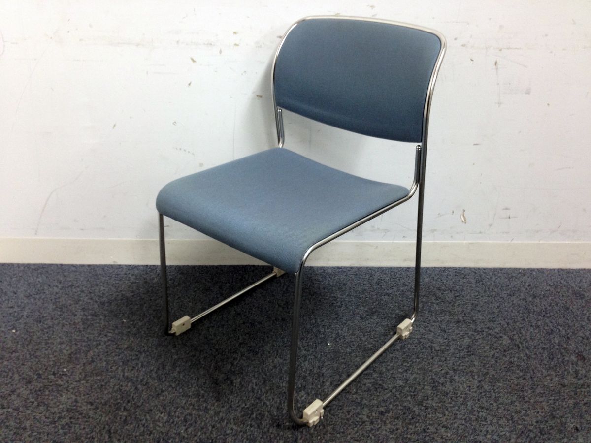 【40脚以上の大量入荷！会議室まるまるサポート可能！】スタッキング収納可能！
                        その他シリーズ
                                    中古
            