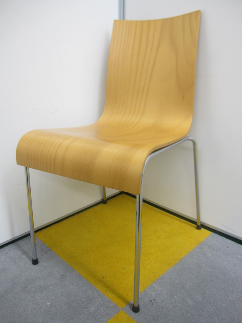 【4脚セット！】休憩室にお勧め！ナチュラルカラースタッキングチェア
                        その他シリーズ
                                    中古
            